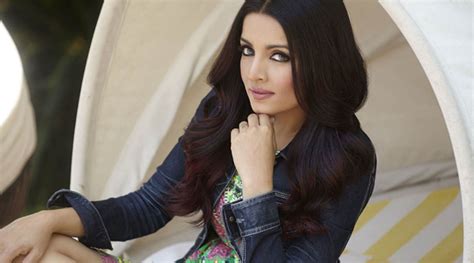  Celina Jaitly Live In Helsinki: Bollywood Glamour Meets Nordic Chill!